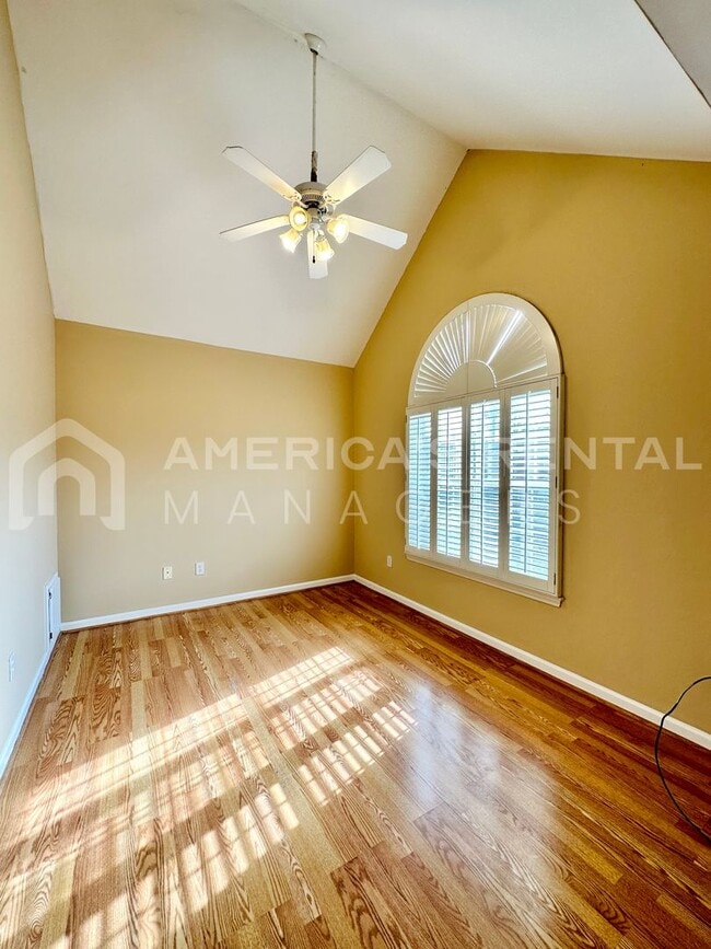 Building Photo - 165 Rocky Ridge Dr