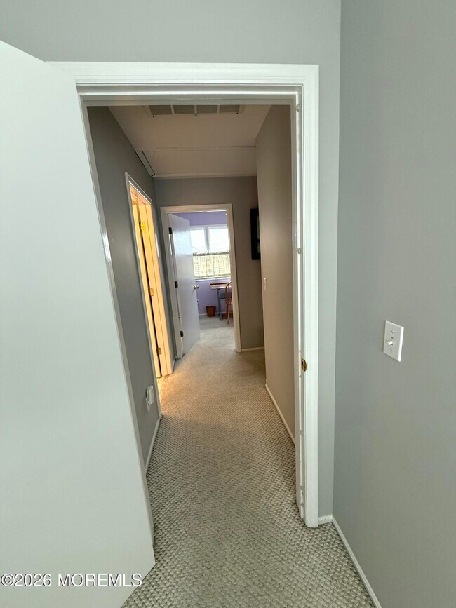 Building Photo - 62A Inlet Dr