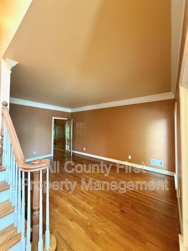 Building Photo - 2438 Kings Arms Dr