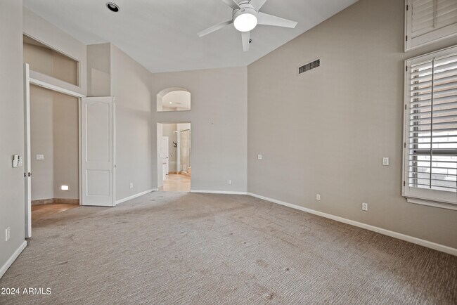 Building Photo - 6057 E Campo Bello Dr