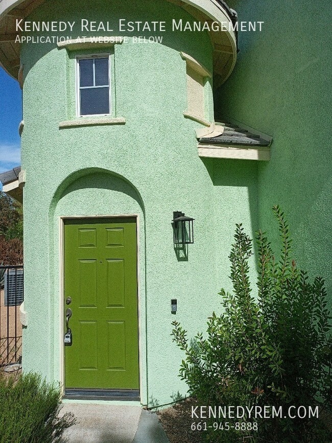 Building Photo - Spacious Westside Sanctuary