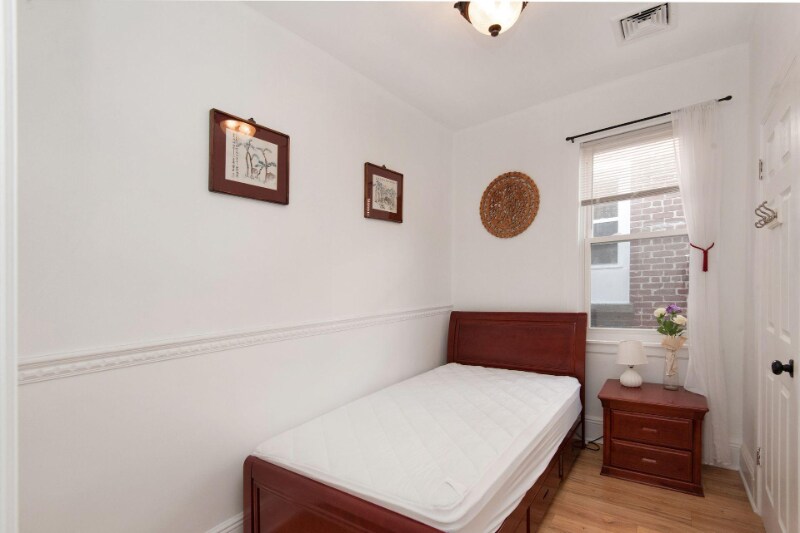 Building Photo - 1012 Palisade Ave