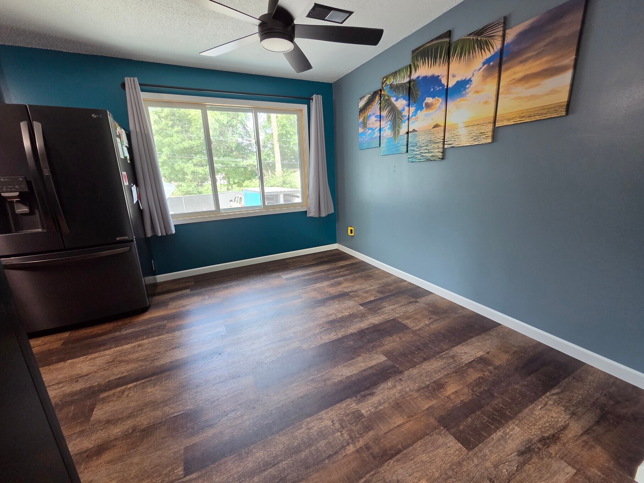 Dining Room - 629 Tyler St