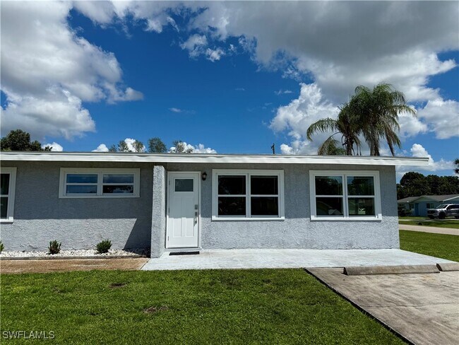 Building Photo - 6677 Fiesta Way