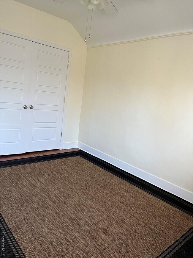 Building Photo - 51 Parkway Rd