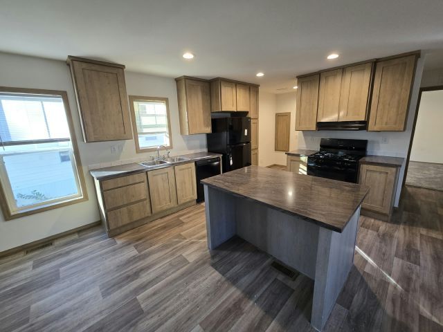Building Photo - 127 Laurinda Ln