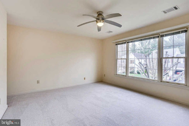 Building Photo - 5705 Flagler Dr