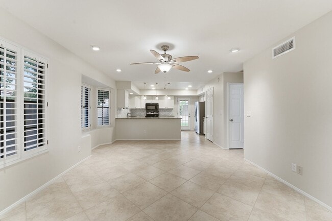 Building Photo - Beautiful 3 Bed/ 2.5 Bath Scottsdale Home I Near Kierland - Prime Location