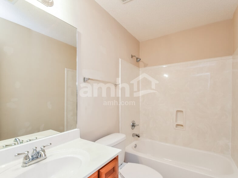 Building Photo - 8638 Wilderness Tr