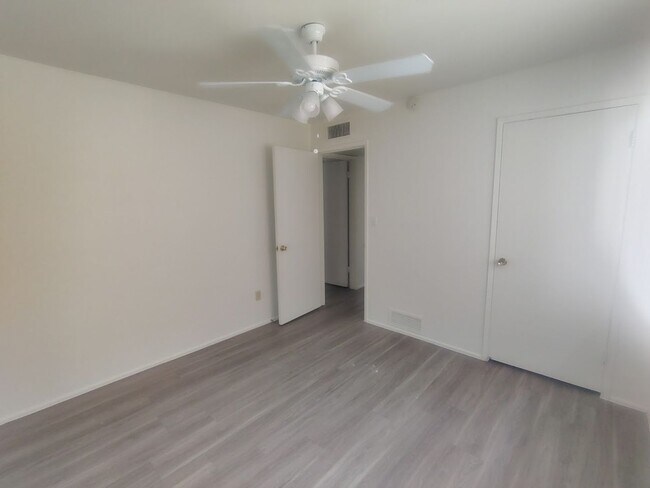 Building Photo - 1629 N Highland Ave