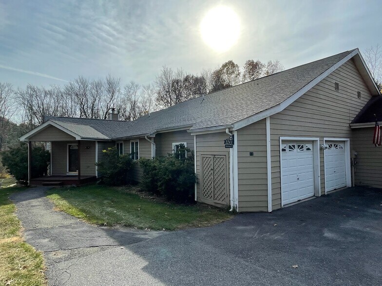Building Photo - 2241 Meadowsage Ct