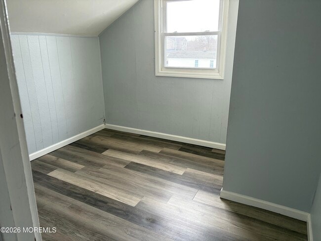 Building Photo - 707 Florence Ave