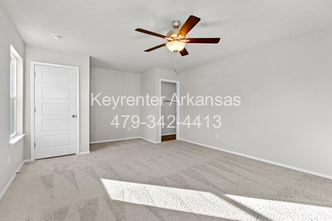 Building Photo - Brand new 3 bedroom, 2 bathroom home in Fayetteville, Arkansas