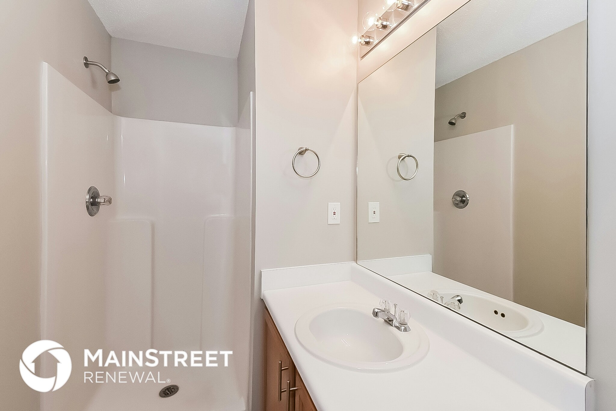 Building Photo - 433 Inkberry Dr