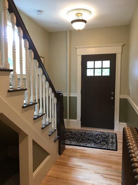 Entry Hall - 214 Spring St