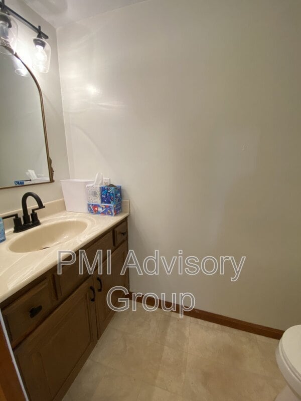 Building Photo - 5435 SW Urish Rd