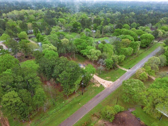 Building Photo - 17411 Rolling Hill Ln