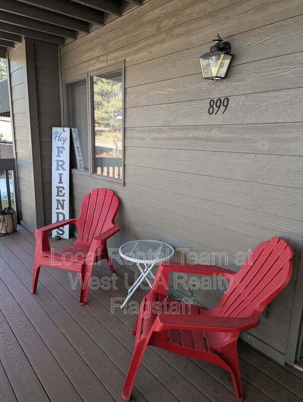 Building Photo - 5701 N Villa Cir