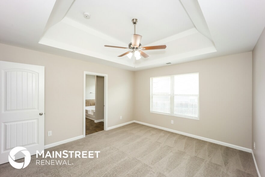 Building Photo - 6372 Woodwell Dr