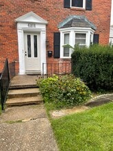 Building Photo - 6101 Parkway Dr