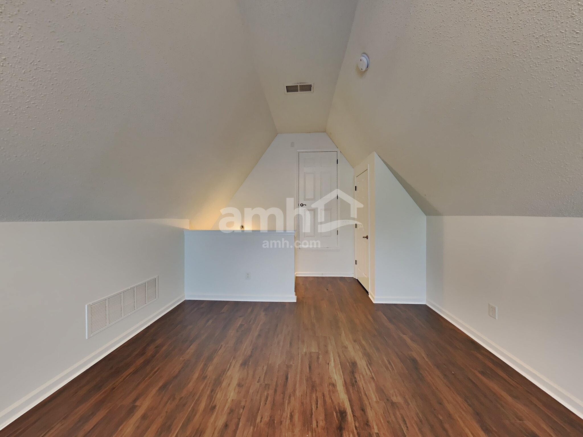 Building Photo - 1679 Farkleberry Dr