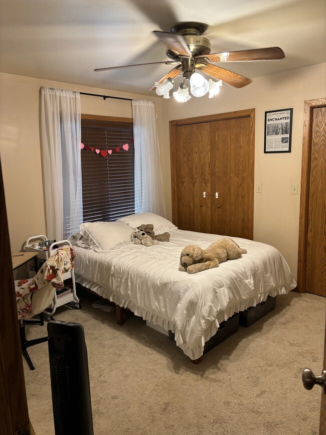 Building Photo - 1115 13th Ave SE