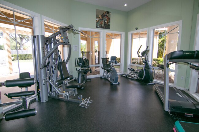 Building Photo - 4807 Via Palm Lakes Via