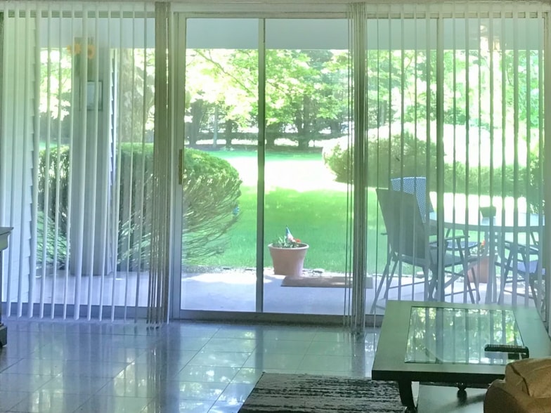 Building Photo - 221 Mill Rd