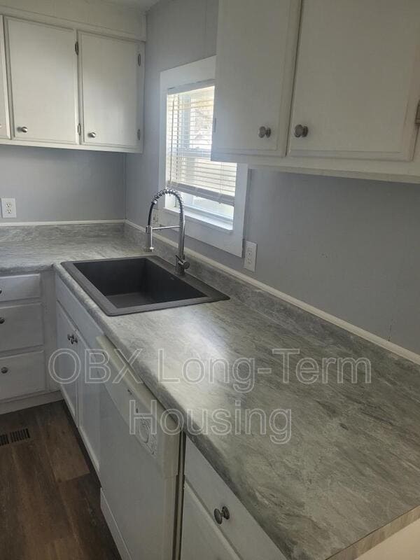 Building Photo - 111 Faris Dr