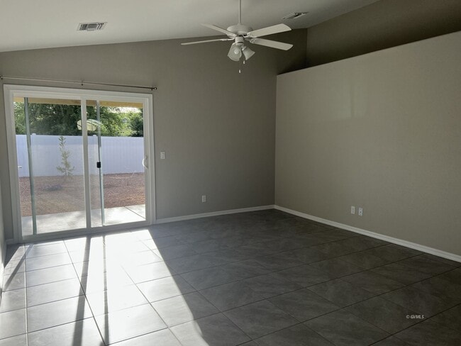 Building Photo - 1348 Roper Ln