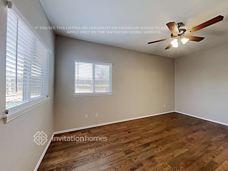 Building Photo - 6025 Fossil Dr