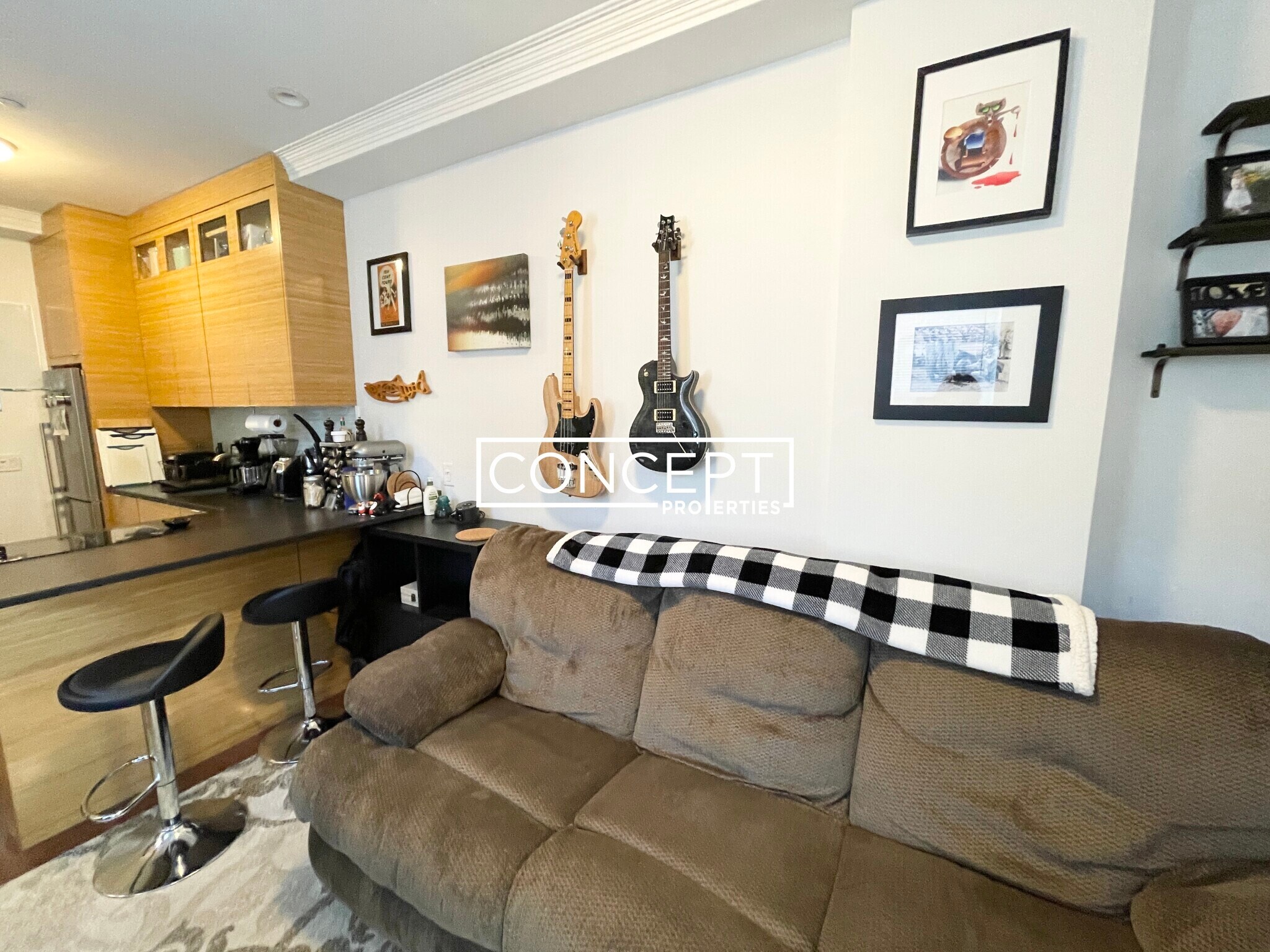 Building Photo - 98 Myrtle St