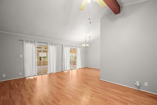 Building Photo - 1609 Springer Ln
