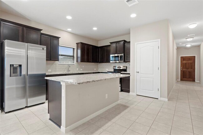Building Photo - 244 Scenic Hills Cir