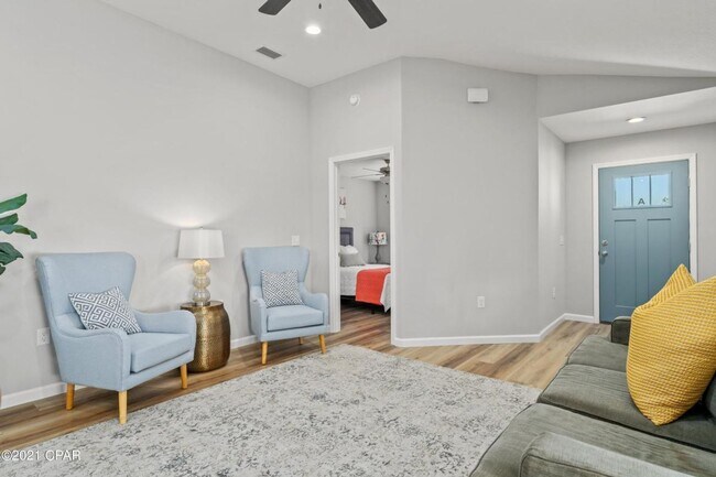Building Photo - 2742 Largo Ave