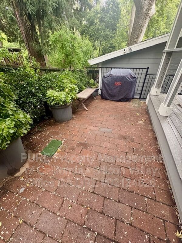 Building Photo - 21518 Almaden Rd