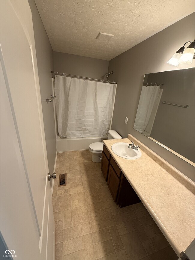 Building Photo - 7824 Newhall Way