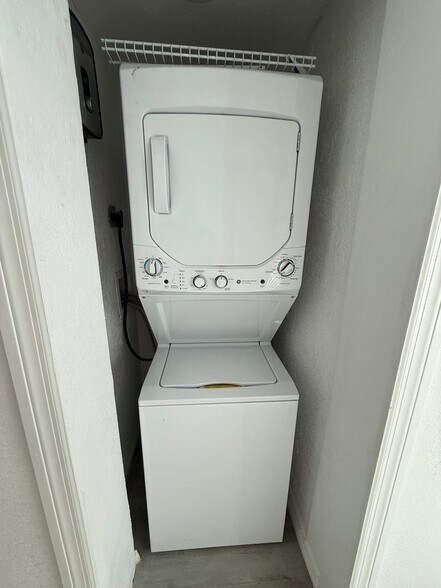 Building Photo - 13115 3rd St E