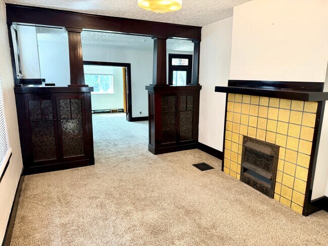 Building Photo - 3518 Beechwood Blvd
