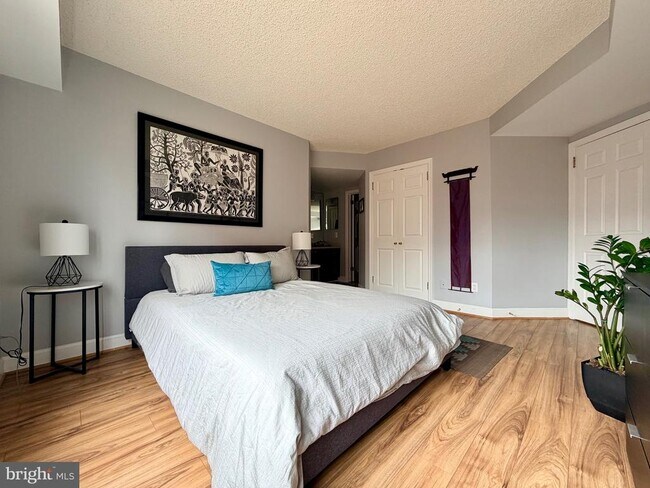 Building Photo - 1080 Wisconsin Ave NW