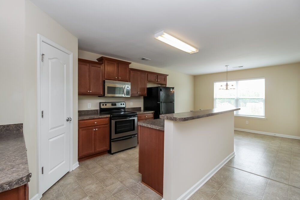 Building Photo - 315 Meadow Vista Ln