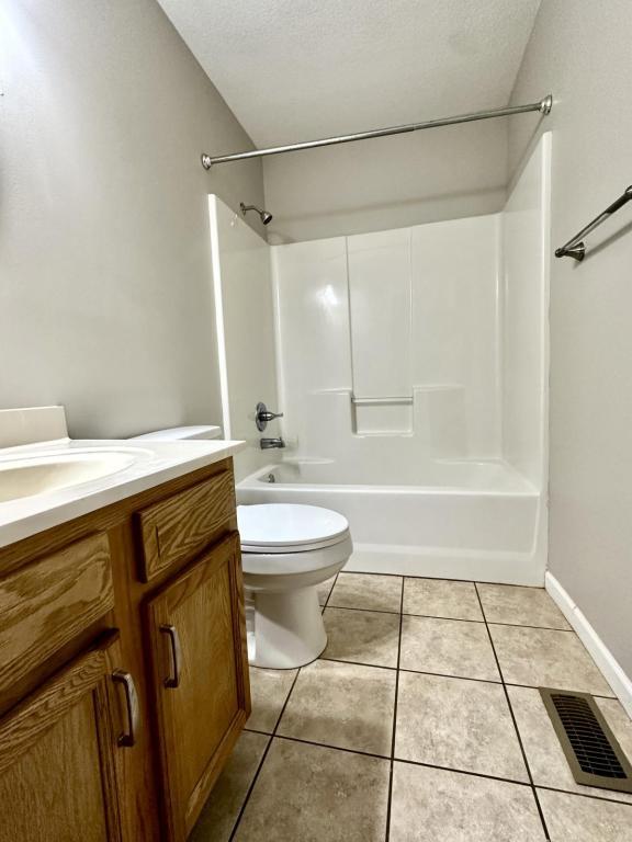 Building Photo - 15 Sand Hill School Rd