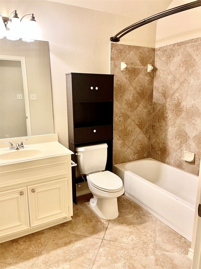 Building Photo - 12018 Grace Hall Dr