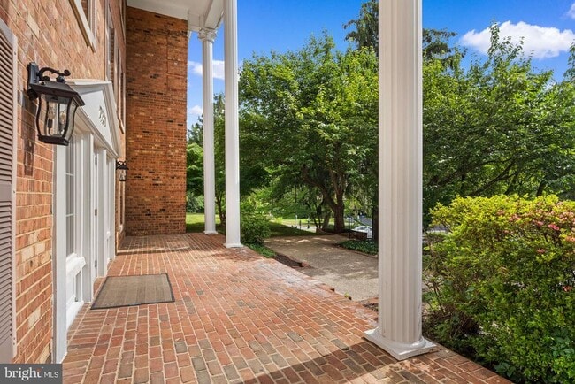 Building Photo - 7721 Tremayne Pl