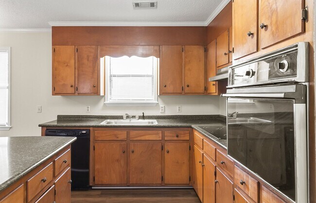 Building Photo - 12378 Patton Pl Spur