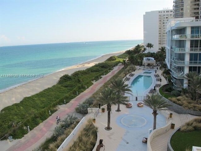 Building Photo - 6801 Collins Ave