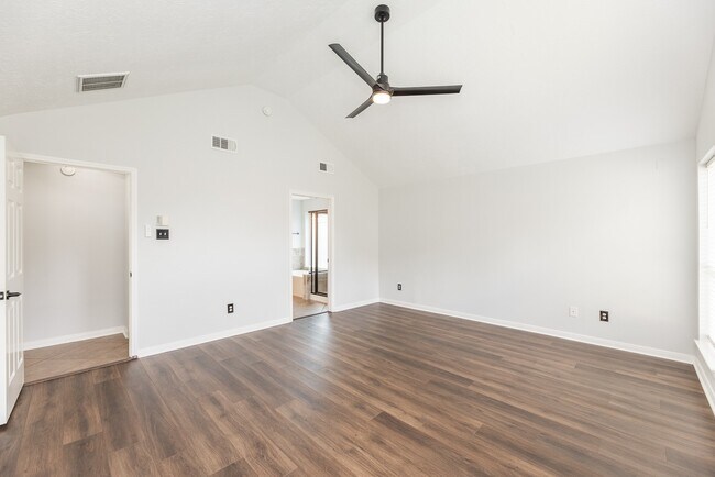 Building Photo - 23106 Beech Canyon Dr