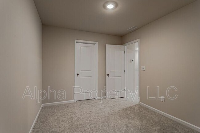 Building Photo - 215 Eagle Watch Wy