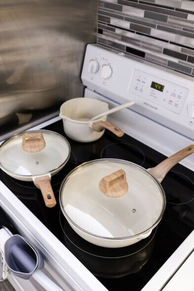 Building Photo - 12607 Larchmere Blvd