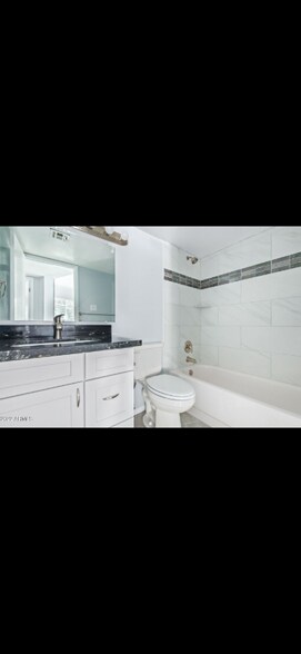 Building Photo - 6236 N 16th St